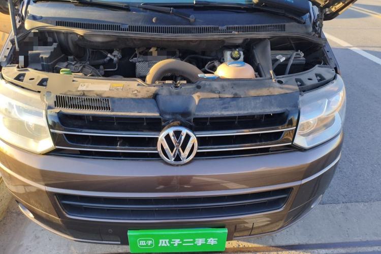 Used Volkswagen Caravelle 2015 2.0 TSI Four-Wheel Drive Comfort Edition Engine Bay