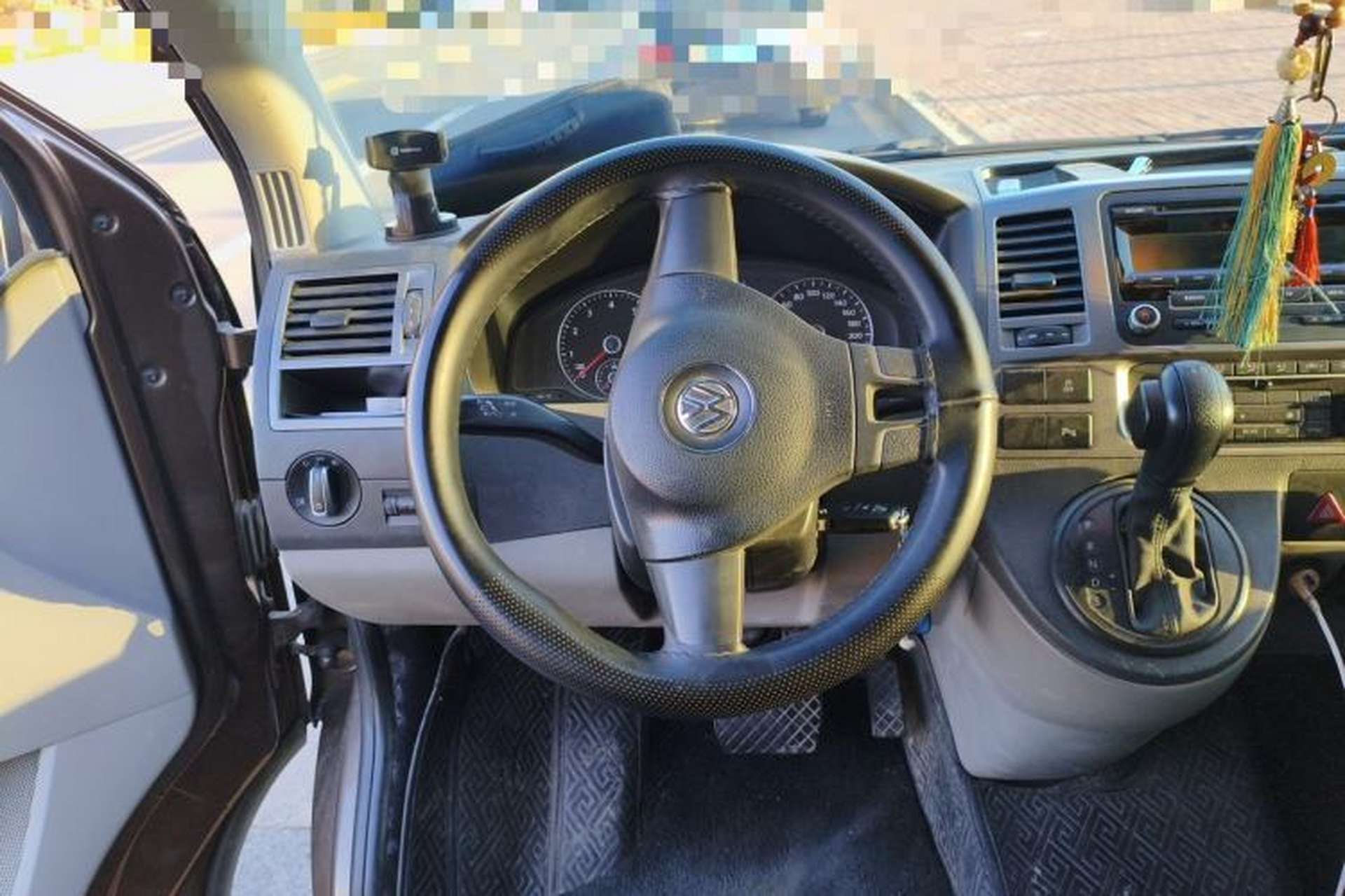 Used Volkswagen Caravelle 2015 2.0 TSI Four-Wheel Drive Comfort Edition Steering Wheel