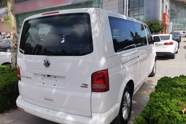 Used Volkswagen Caravelle 2015 2.0 TSI Four-Wheel Drive Comfort Edition Rear Right 45 Deg