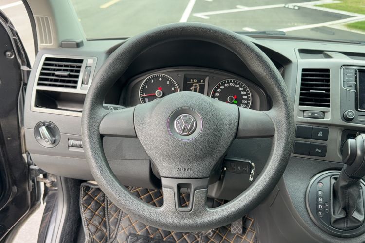 Used Volkswagen Caravelle 2015 2.0 TSI Four-Wheel Drive Comfort Edition Steering Wheel