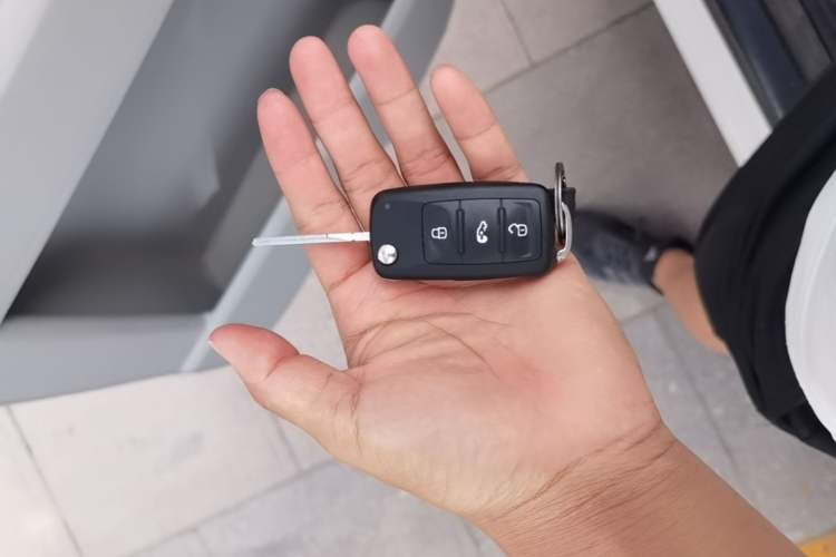 Used Volkswagen Caravelle 2015 2.0 TSI Four-Wheel Drive Comfort Edition Vehicle Key