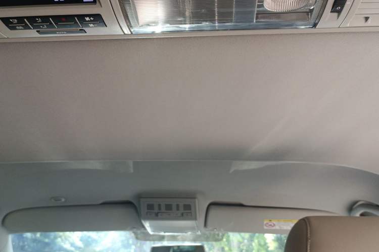 Used Volkswagen Caravelle 2016 2.0 TSI 4x4 Comfort Edition 9 Seats Headliner