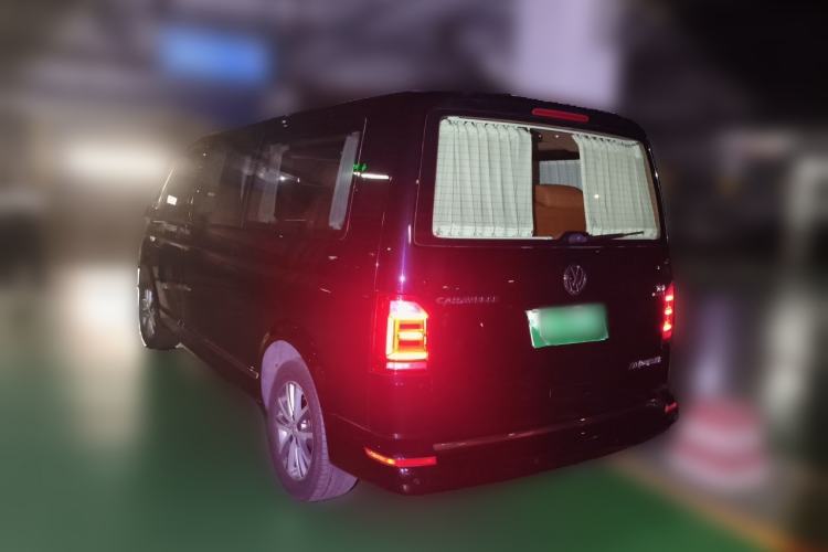 Used Volkswagen Caravelle  Rear Left 45 Deg