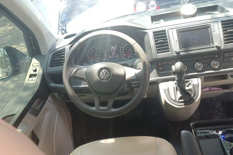 Used Volkswagen Caravelle 2016 2.0 TSI 4x4 Comfort Edition 9 Seats Steering Wheel