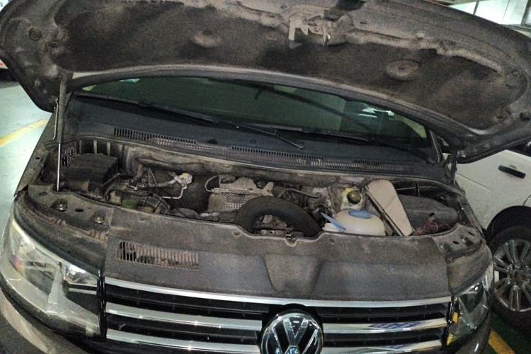 Used Volkswagen Caravelle 2016 2.0 TSI Four-Wheel Drive Comfort Edition 8 Seats Engine Bay