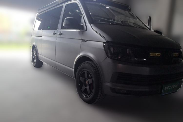 Used Volkswagen Caravelle 2016 2.0 TSI 4x4 Comfort Edition 9 Seats Front Right 45 Deg