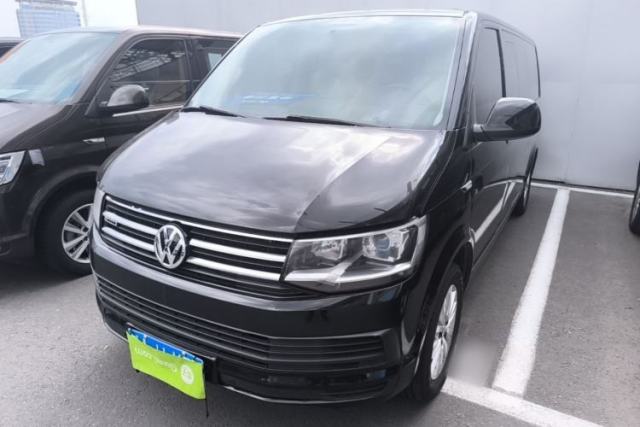 Volkswagen Caravelle 2017 2.0 TSI 4x4 Comfort Edition 7-Seater مستعملة