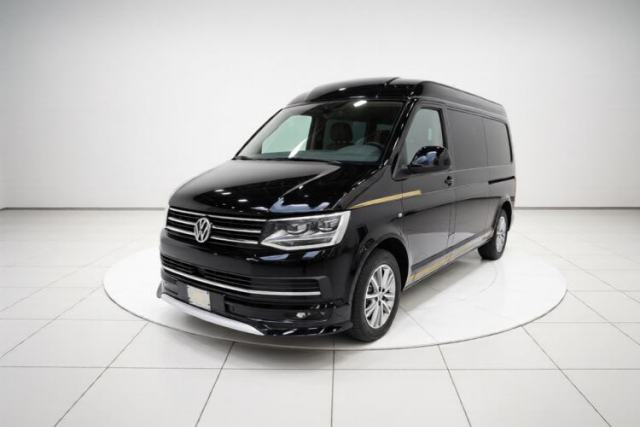 Używany Volkswagen Caravelle 2017 2.0 TSI 4x4 Luxury Edition 7-Seater