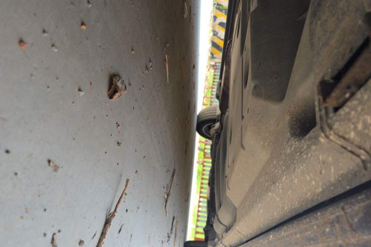 Used Volkswagen Caravelle  Chassis Front Left