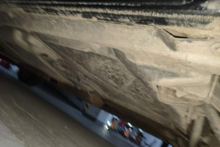 Used Volkswagen Caravelle  Chassis Rear Left