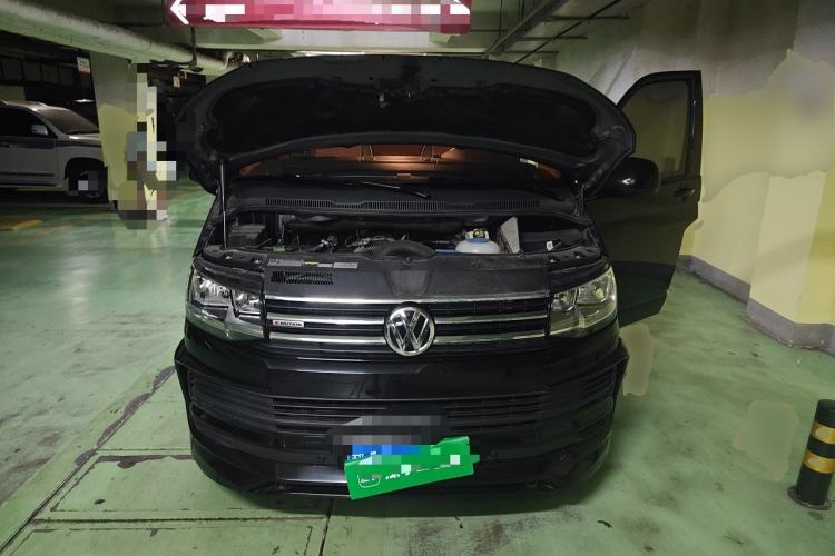 Used Volkswagen Caravelle 2017 2.0 TSI 4x4 Comfort Edition 7-Seater Engine Bay