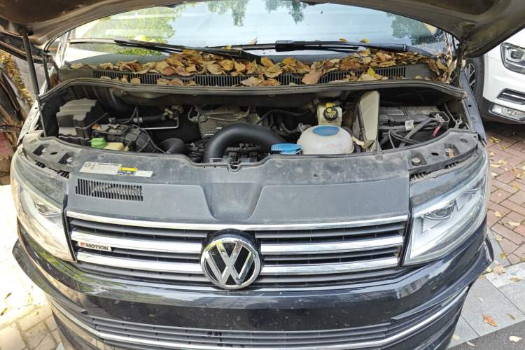 Used Volkswagen Caravelle 2017 2.0 TSI 4x4 Luxury Edition 7-Seater Engine Bay