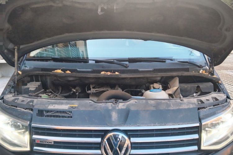 Used Volkswagen Caravelle 2017 2.0 TSI 4x4 Comfort Edition 7-Seater Engine Bay