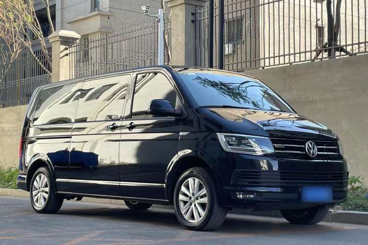 Used Volkswagen Caravelle 2017 2.0 TSI 4x4 Luxury Edition 7-Seater Exterior 1