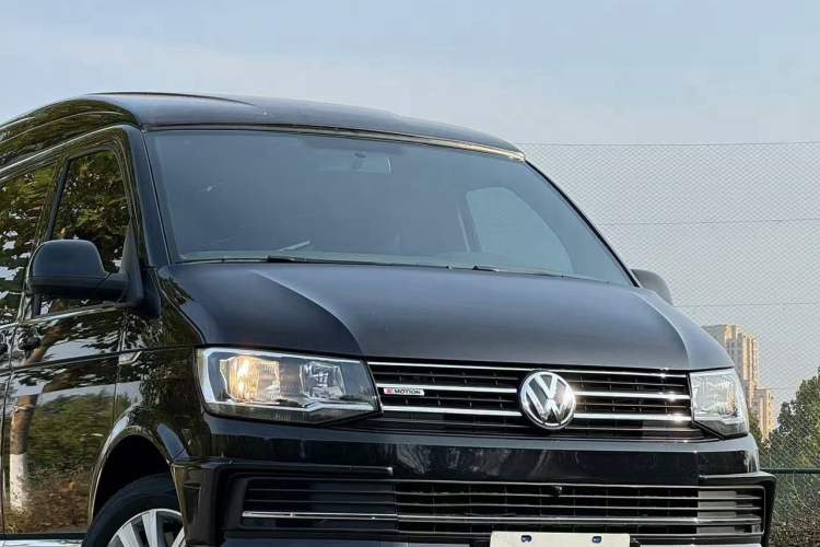 Used Volkswagen Caravelle 2017 2.0 TSI 4x4 Comfort Edition 7-Seater Exterior 10