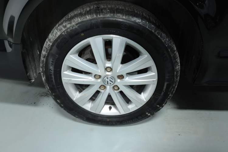 Used Volkswagen Caravelle 2017 2.0 TSI 4x4 Comfort Edition 7-Seater Exterior 3