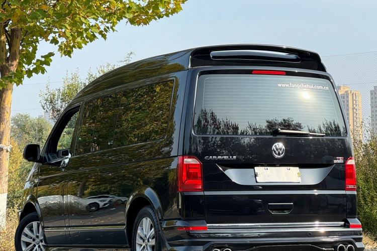 Used Volkswagen Caravelle 2017 2.0 TSI 4x4 Comfort Edition 7-Seater Exterior 4