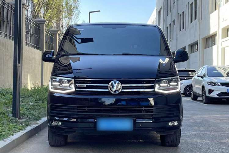 Used Volkswagen Caravelle 2017 2.0 TSI 4x4 Luxury Edition 7-Seater Exterior 6