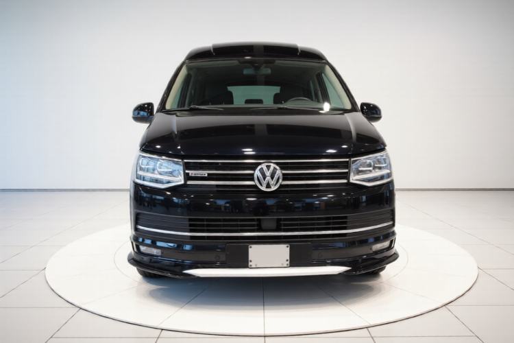 Used Volkswagen Caravelle 2017 2.0 TSI 4x4 Luxury Edition 7-Seater Front