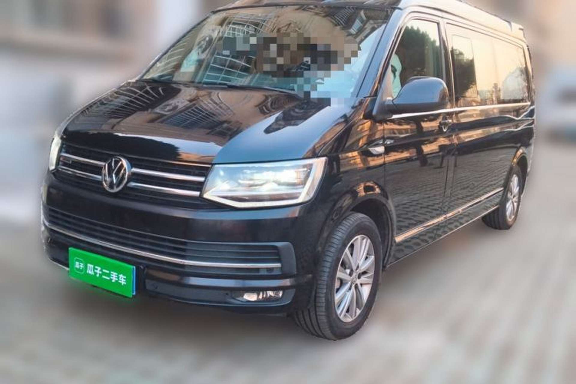 Used Volkswagen Caravelle 2017 2.0 TSI 4x4 Comfort Edition 7-Seater Front Left 45 Deg