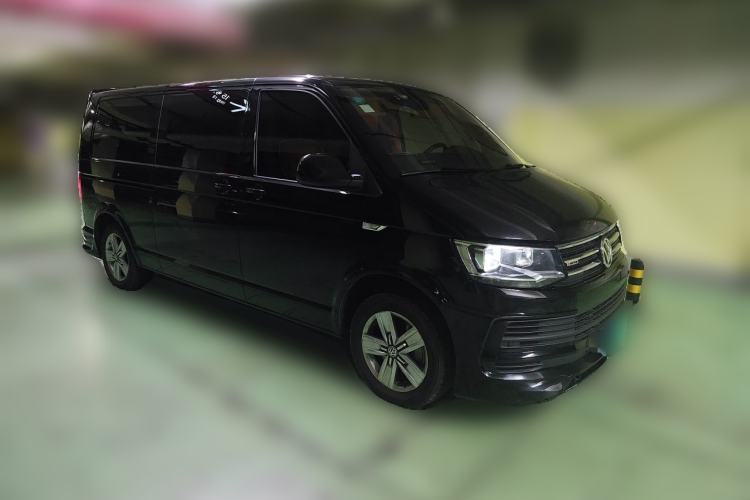 Used Volkswagen Caravelle 2017 2.0 TSI 4x4 Comfort Edition 7-Seater Front Right 45 Deg