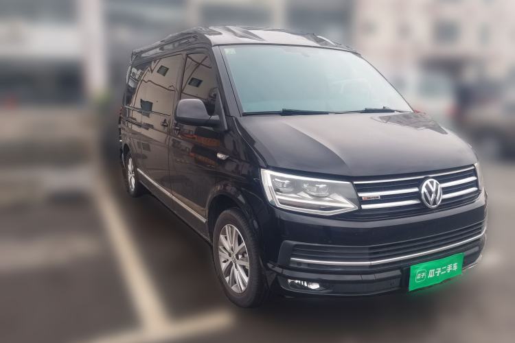 Used Volkswagen Caravelle 2017 2.0 TSI 4x4 Comfort Edition 7-Seater Front Right 45 Deg