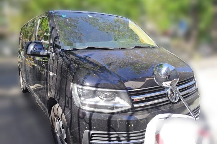 Used Volkswagen Caravelle 2017 2.0 TSI 4x4 Luxury Edition 7-Seater Front Right 45 Deg