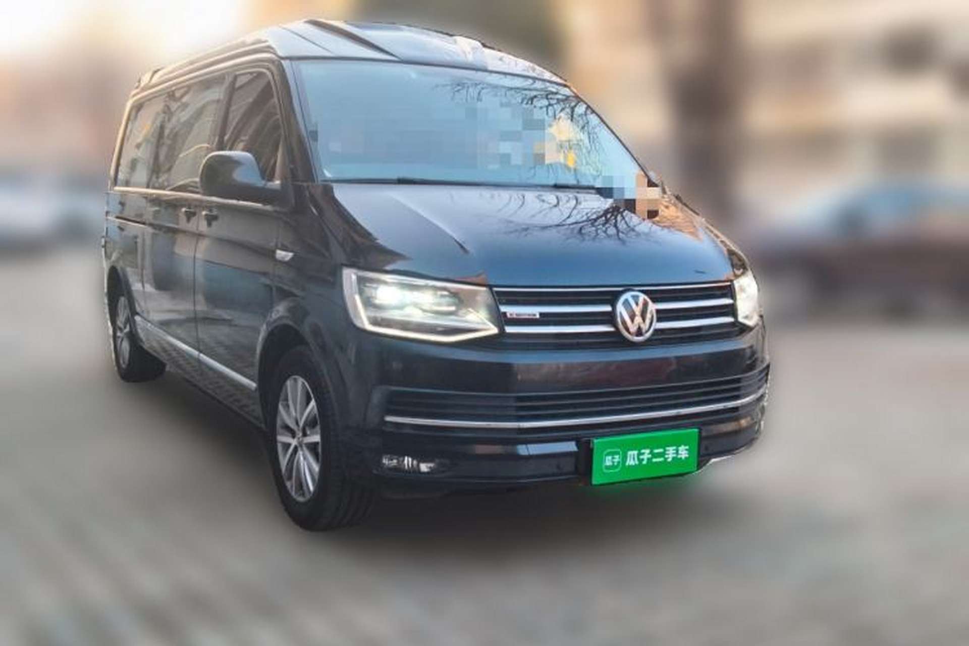 Used Volkswagen Caravelle 2017 2.0 TSI 4x4 Comfort Edition 7-Seater Front Right 45 Deg