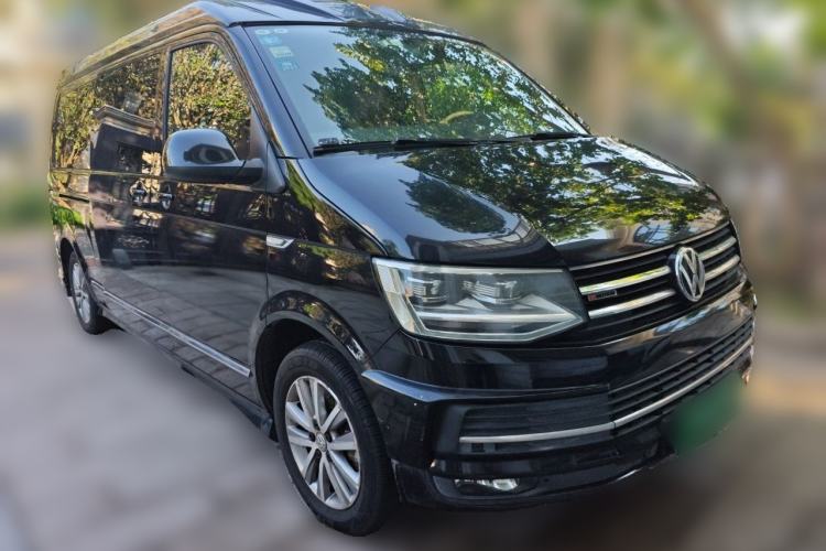 Used Volkswagen Caravelle 2017 2.0 TSI 4x4 Comfort Edition 7-Seater Front Right 45 Deg