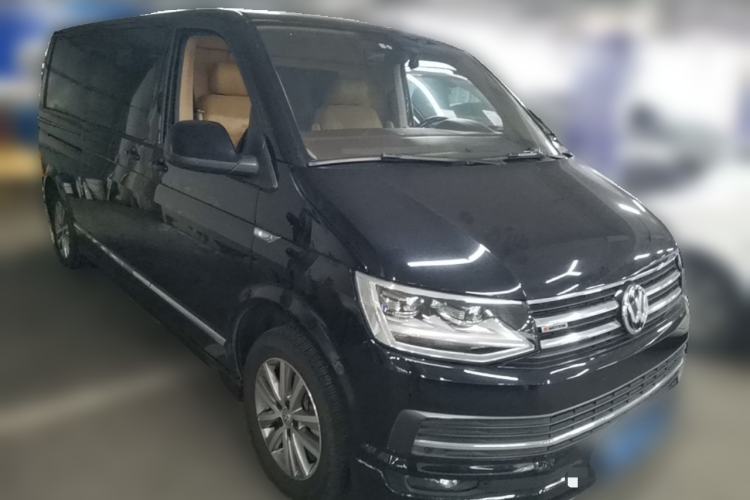 Used Volkswagen Caravelle 2017 2.0 TSI 4x4 Comfort Edition 7-Seater Front Right 45 Deg