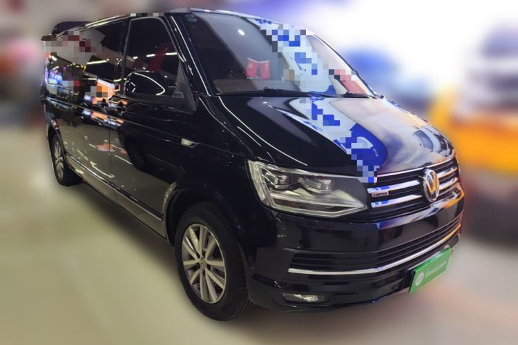 Used Volkswagen Caravelle 2017 2.0 TSI 4x4 Luxury Edition 7-Seater Front Right 45 Deg