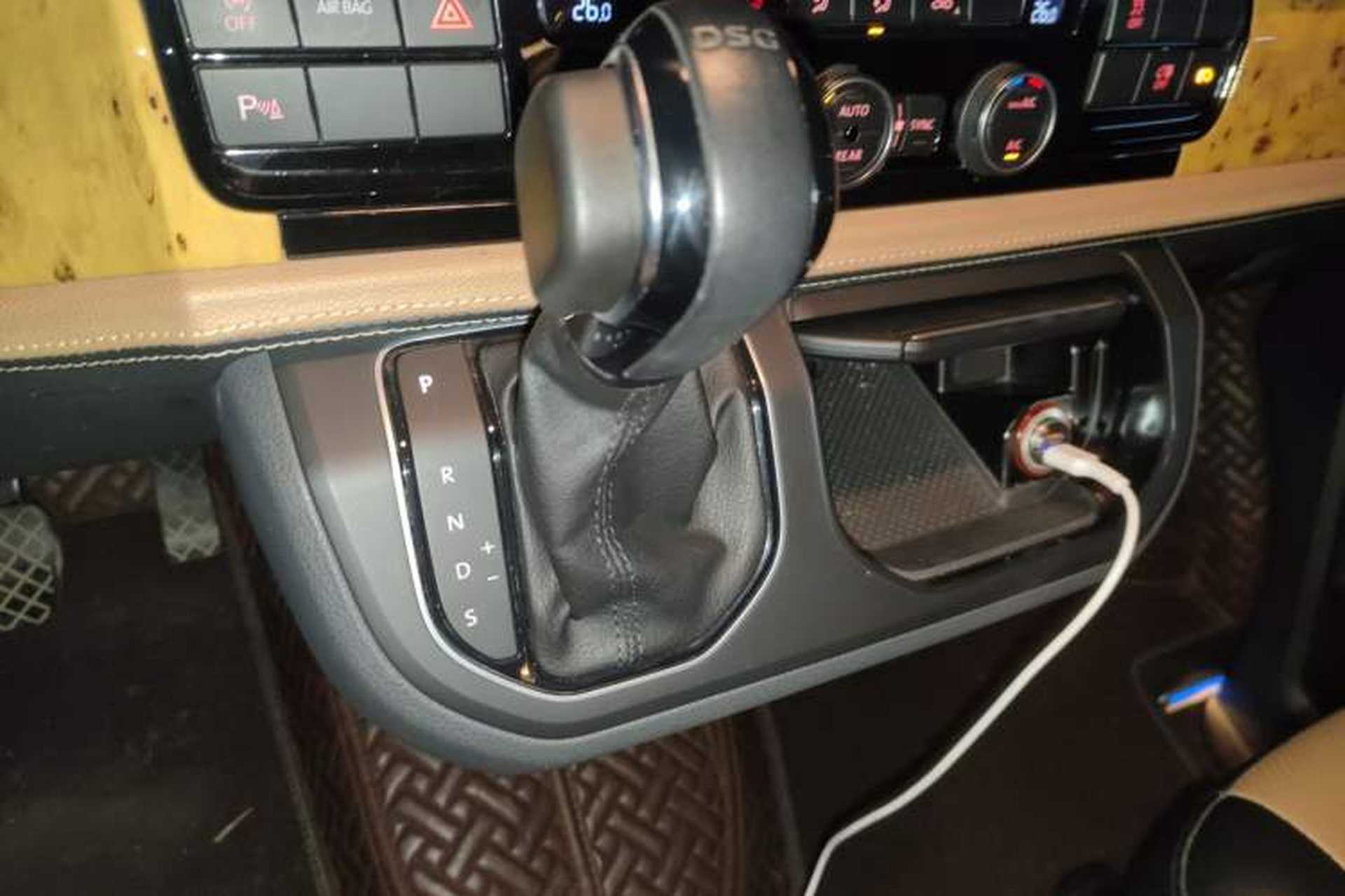Used Volkswagen Caravelle  Gear Lever