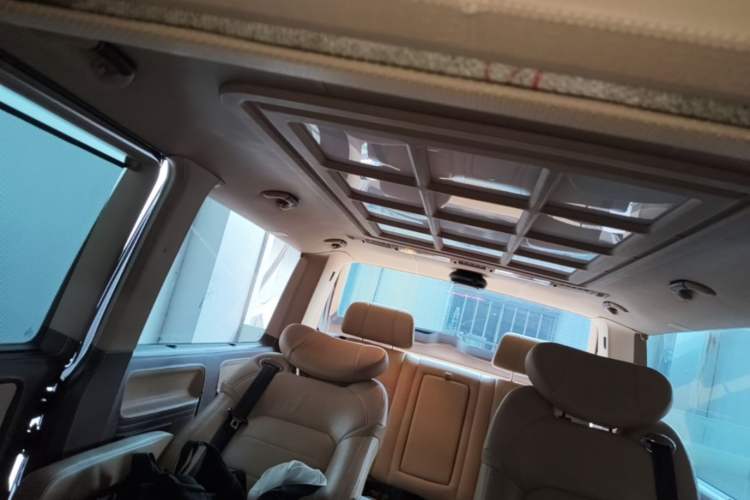 Used Volkswagen Caravelle 2017 2.0 TSI 4x4 Luxury Edition 7-Seater Headliner