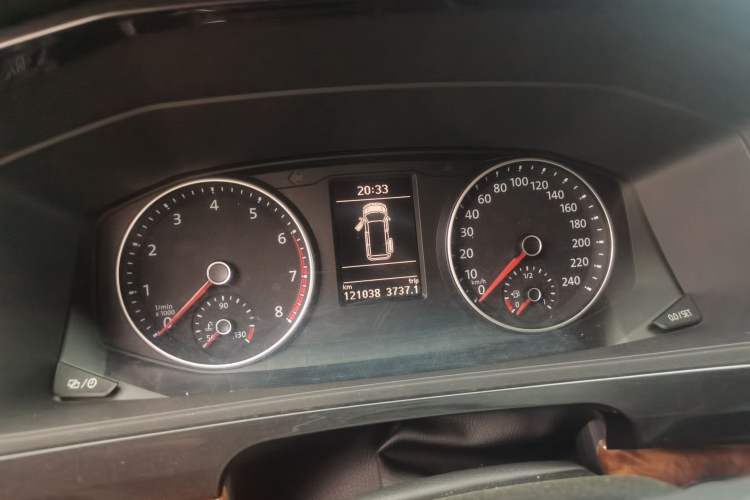 Used Volkswagen Caravelle 2017 2.0 TSI 4x4 Comfort Edition 7-Seater Instrument Cluster