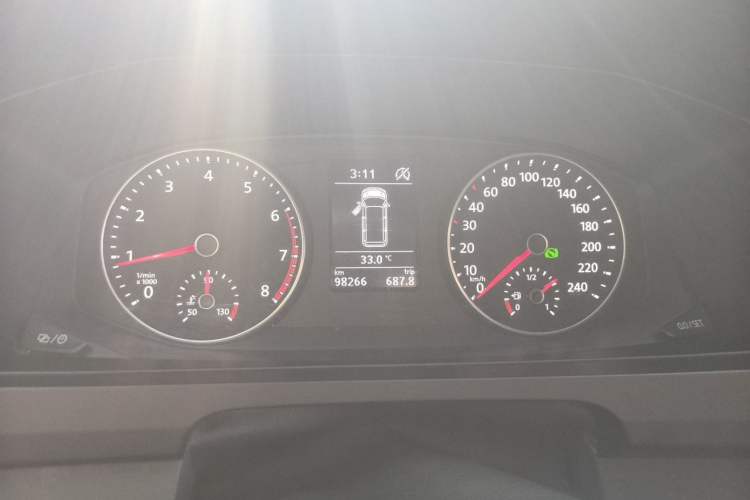 Used Volkswagen Caravelle 2017 2.0 TSI 4x4 Luxury Edition 7-Seater Instrument Cluster