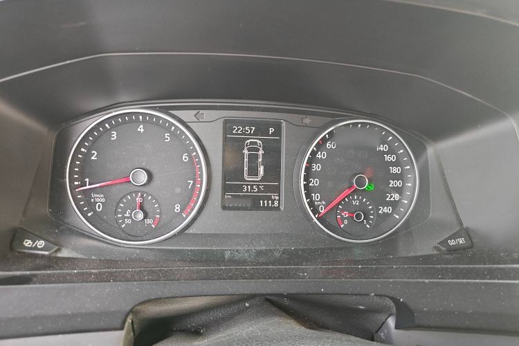 Used Volkswagen Caravelle 2017 2.0 TSI 4x4 Comfort Edition 7-Seater Instrument Cluster