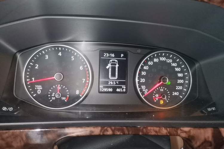 Used Volkswagen Caravelle 2017 2.0 TSI 4x4 Comfort Edition 7-Seater Instrument Cluster