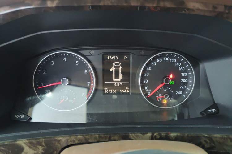 Used Volkswagen Caravelle 2017 2.0 TSI 4x4 Luxury Edition 7-Seater Instrument Cluster