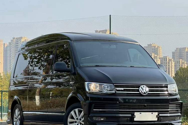 Used Volkswagen Caravelle 2017 2.0 TSI 4x4 Comfort Edition 7-Seater Interior 3