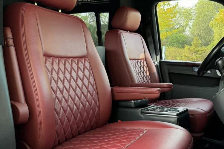 Used Volkswagen Caravelle 2017 2.0 TSI 4x4 Comfort Edition 7-Seater Interior 5