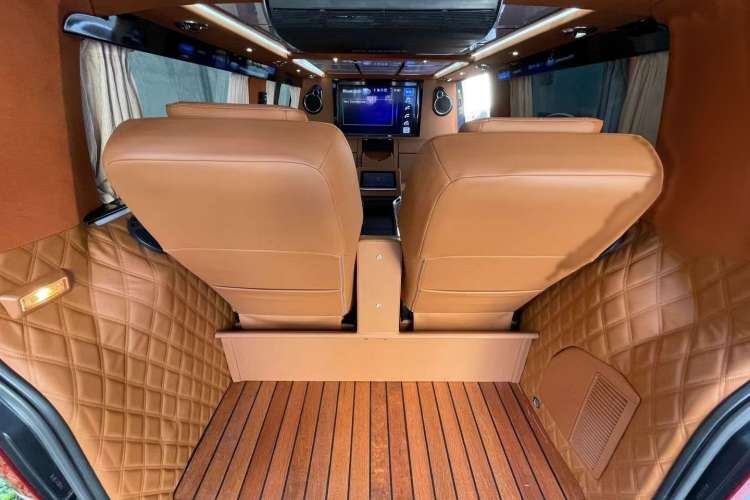 Used Volkswagen Caravelle 2017 2.0 TSI 4x4 Luxury Edition 7-Seater Interior 7
