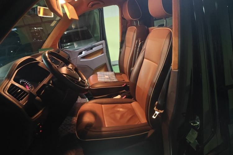 Used Volkswagen Caravelle 2017 2.0 TSI 4x4 Comfort Edition 7-Seater Left Front Seat