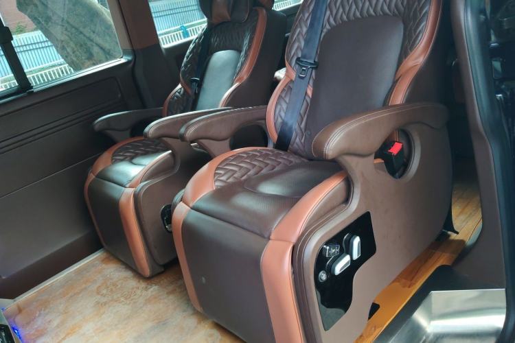 Used Volkswagen Caravelle 2017 2.0 TSI 4x4 Luxury Edition 7-Seater Left Rear Seat