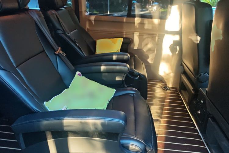 Used Volkswagen Caravelle 2017 2.0 TSI 4x4 Comfort Edition 7-Seater Left Rear Seat