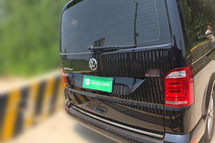 Used Volkswagen Caravelle  Rear