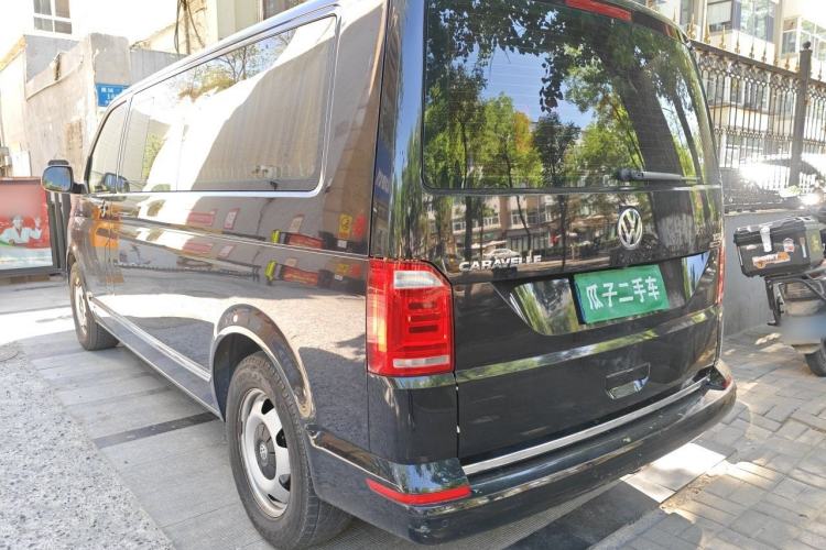 Used Volkswagen Caravelle 2017 2.0 TSI 4x4 Luxury Edition 7-Seater Rear Left 45 Deg