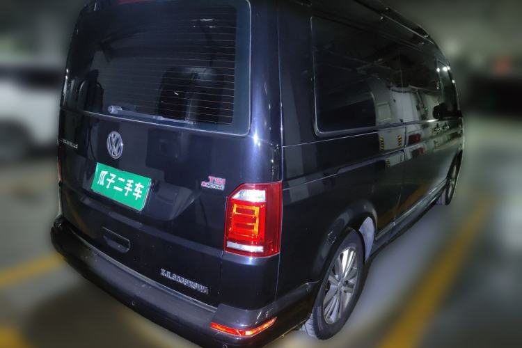 Used Volkswagen Caravelle  Rear Right 45 Deg