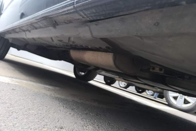 Used Volkswagen Caravelle 2017 2.0 TSI 4x4 Comfort Edition 7-Seater Right Side Sill