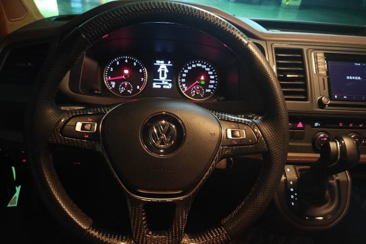 Used Volkswagen Caravelle 2017 2.0 TSI 4x4 Comfort Edition 7-Seater Steering Wheel