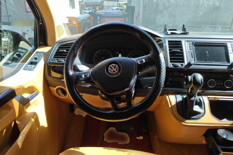 Used Volkswagen Caravelle 2017 2.0 TSI 4x4 Luxury Edition 7-Seater Steering Wheel